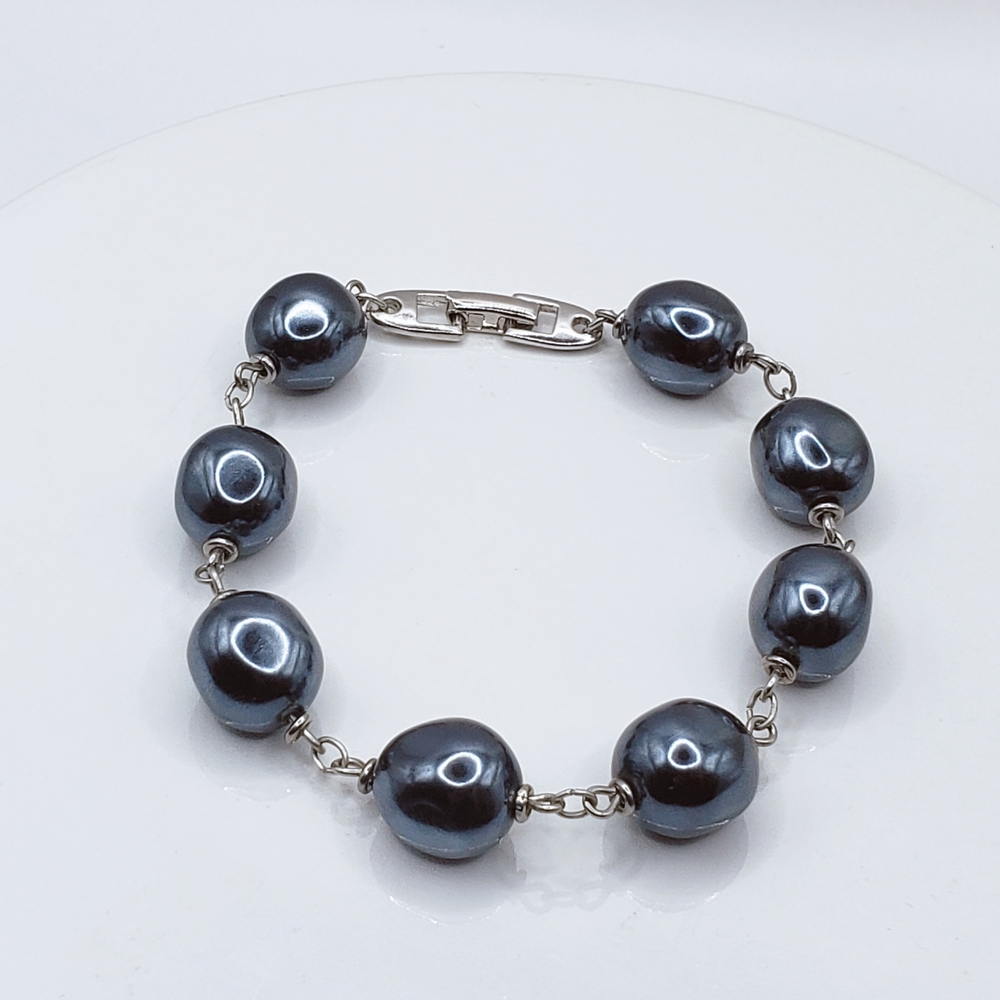 Elegant Midnight Blue Napier Pearl Bracelet With Pat #